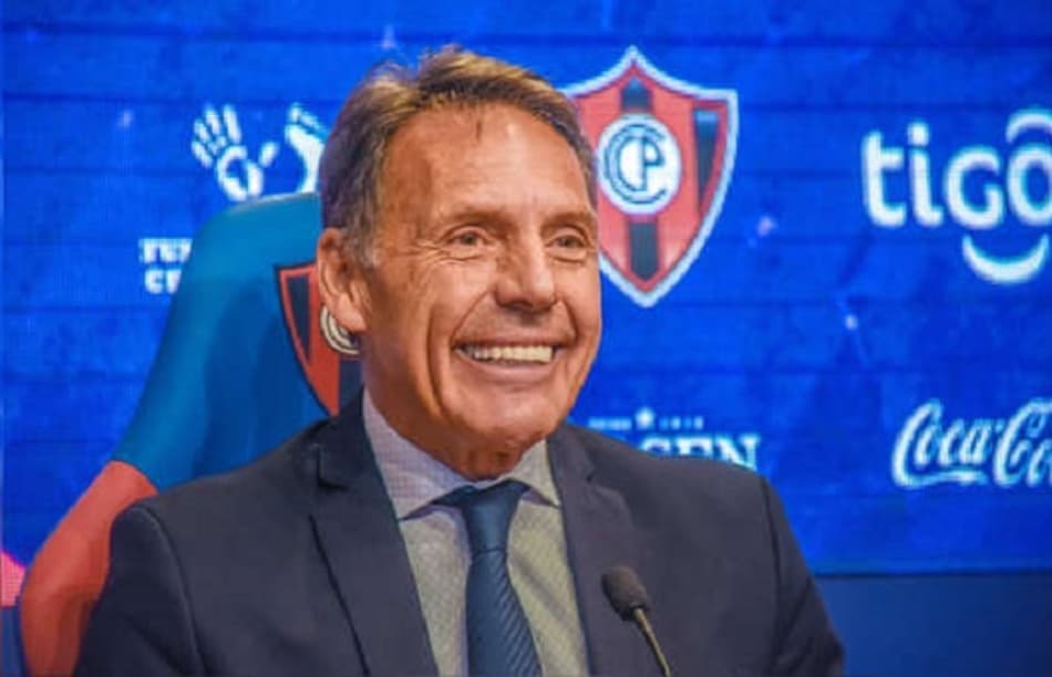 Técnico do Cerro Porteño diz que acalmar os ânimos foi fundamental para a vaga
