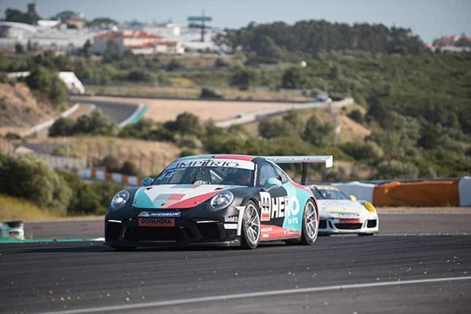 Bruno Baptista é o mais rápido do dia no treino oficial da Porsche Império Carrera Cup no Estoril, com Marcel Coletta em segundo