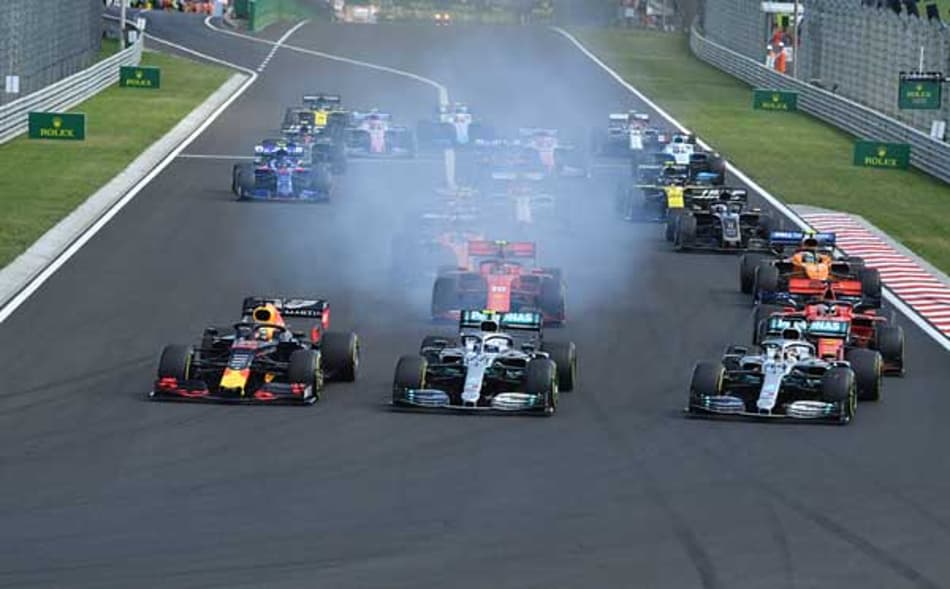 F-1: Em “dia perfeito” da Mercedes, Hamilton supera Verstappen no fim e vence na Hungria