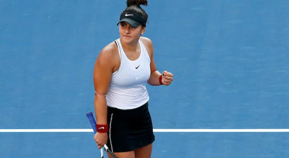 Andreescu supera batalha, vence a 5ª top 10 na temporada e encara Pliskova
