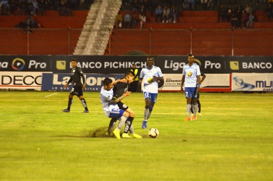Com gol no fim, Macará vence América de Quito e retoma ponta no Equador