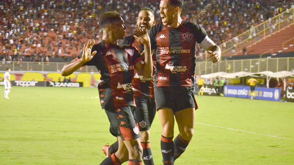 Com vídeo de Compadre Washington, Vitória provoca Paraná após triunfo no Barradão: 'Toma distraído!'