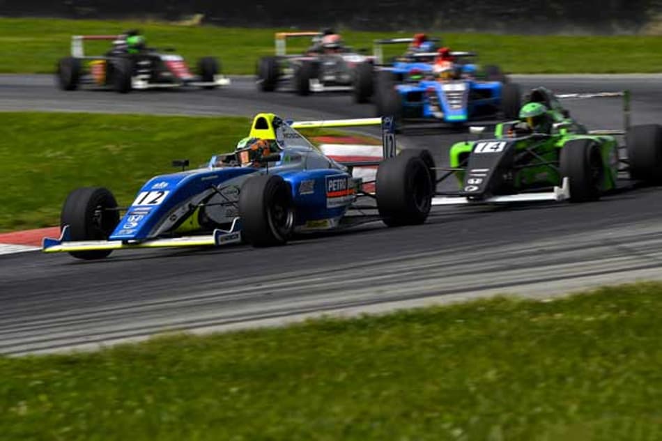 Kiko Porto vence a terceira da temporada e segue na briga pelo título da F-4 EUA