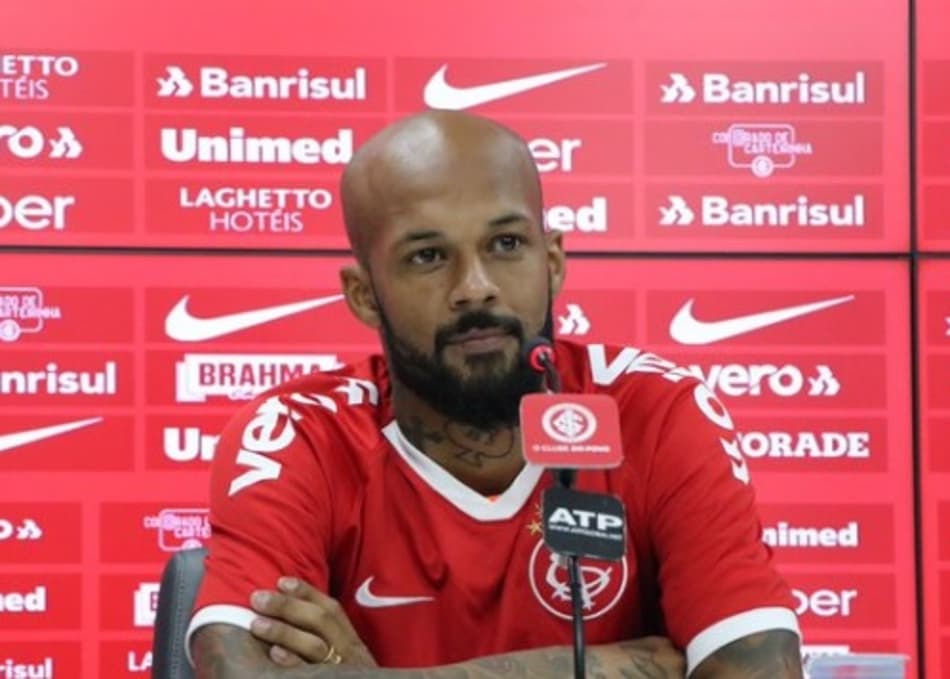 Apresentado, Bruno Silva espera reencontrar o seu futebol no Inter