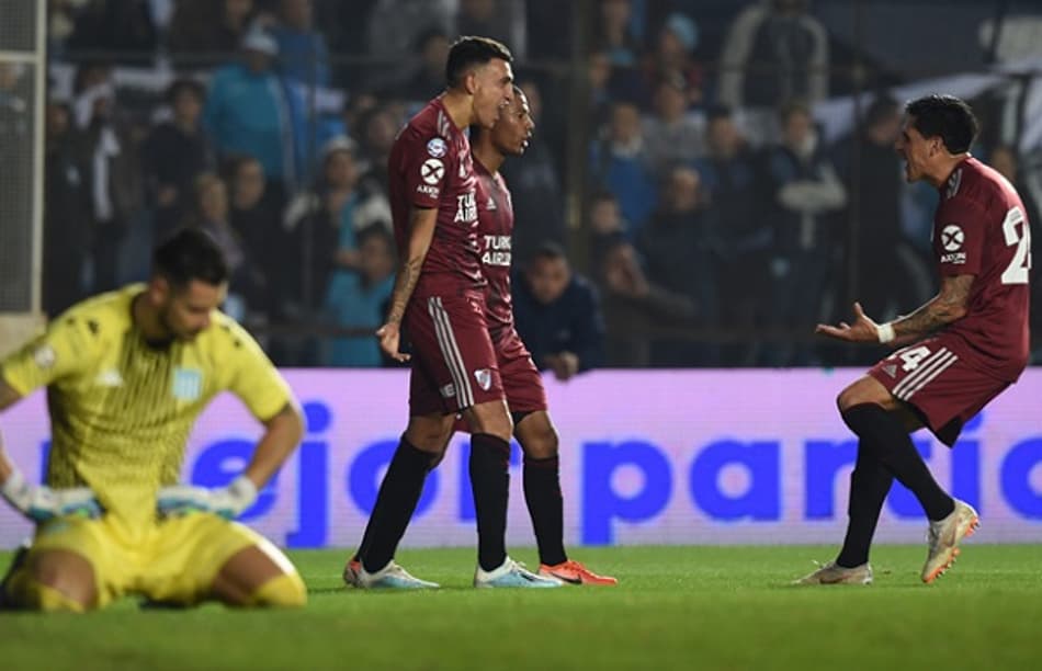 Goleada no Racing foi maior vitória como visitante do River Plate com Gallardo