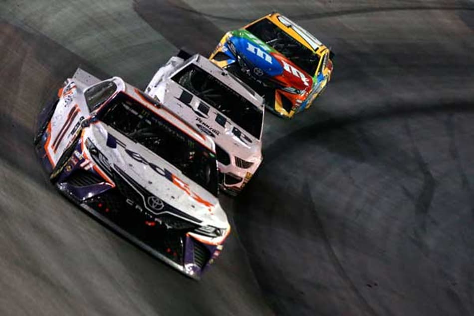 NASCAR: Denny Hamlin supera Matt DiBenedetto no final e conquista vitória em Bristol