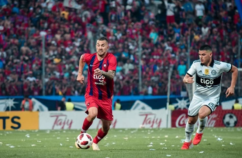 Uso de sinalizadores rende multa a Cerro Porteño e Olimpia