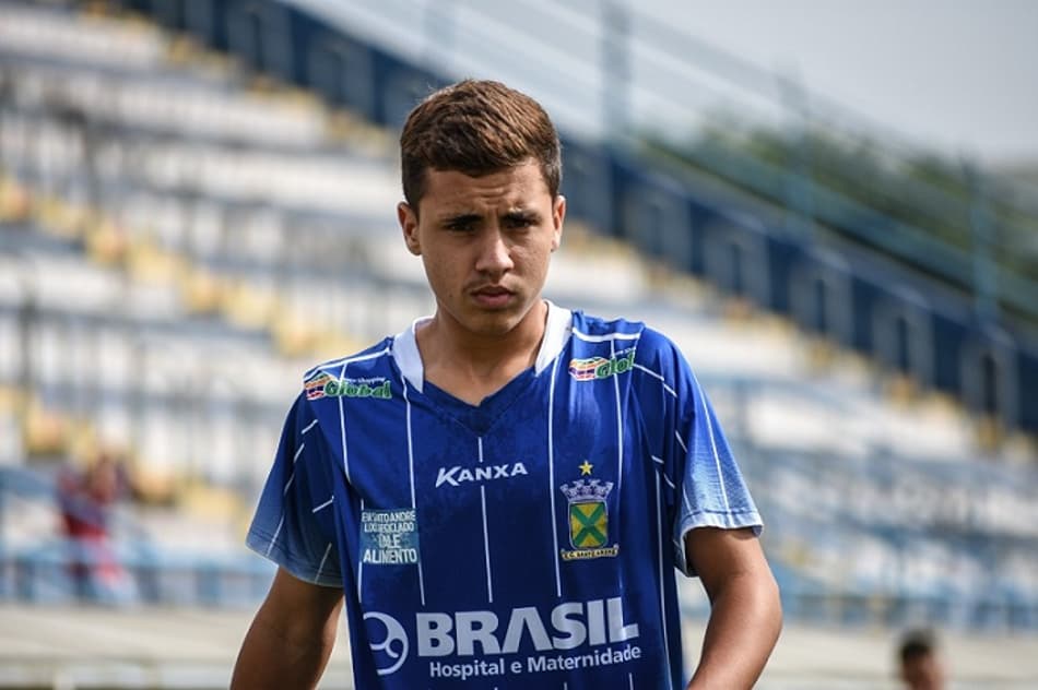 Santo André renova com joia da base e alvo de clubes paulistas