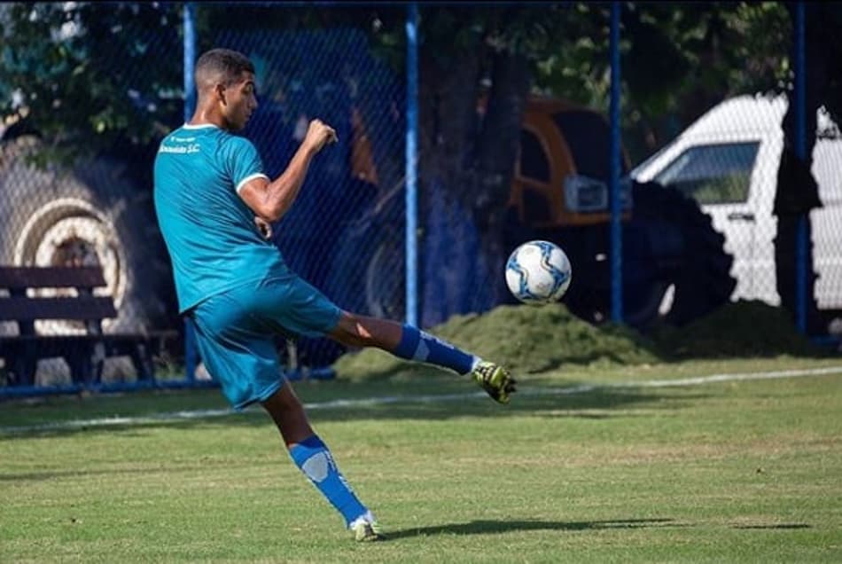 Blog do Garone: Em período de teste no Vasco, atacante prorroga contrato com outro clube