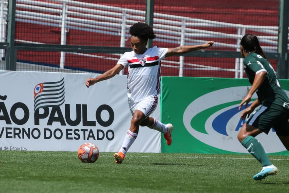 Paulistão Feminino: São Paulo vence Palmeiras e se classifica às semifinais