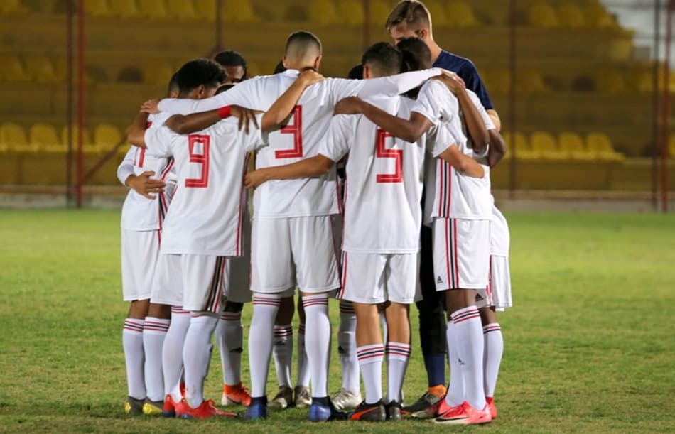 Sub-15 e sub-17 do São Paulo vencem na estreia da terceira fase do Paulista