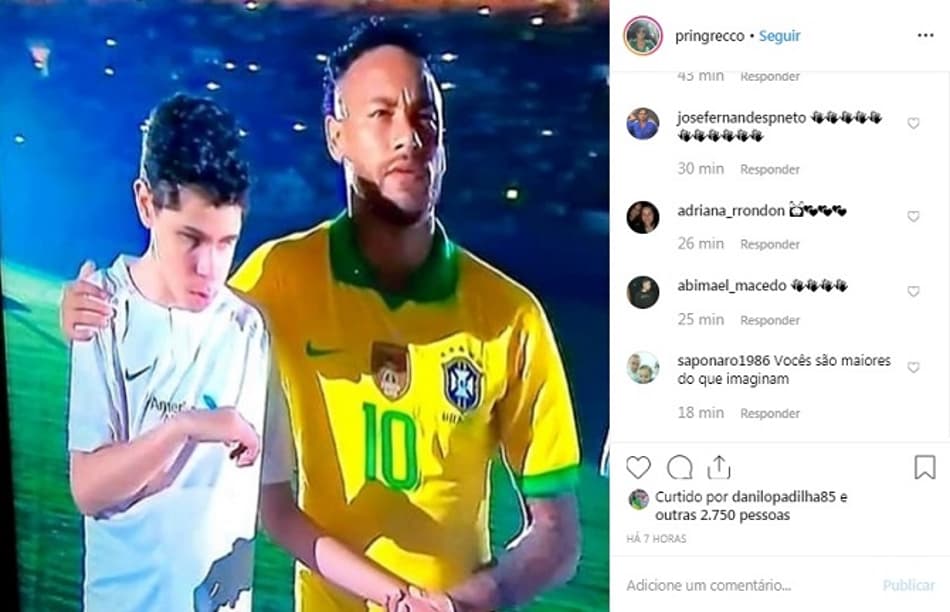Mãe de deficiente visual elogia Neymar por atitude durante o Hino