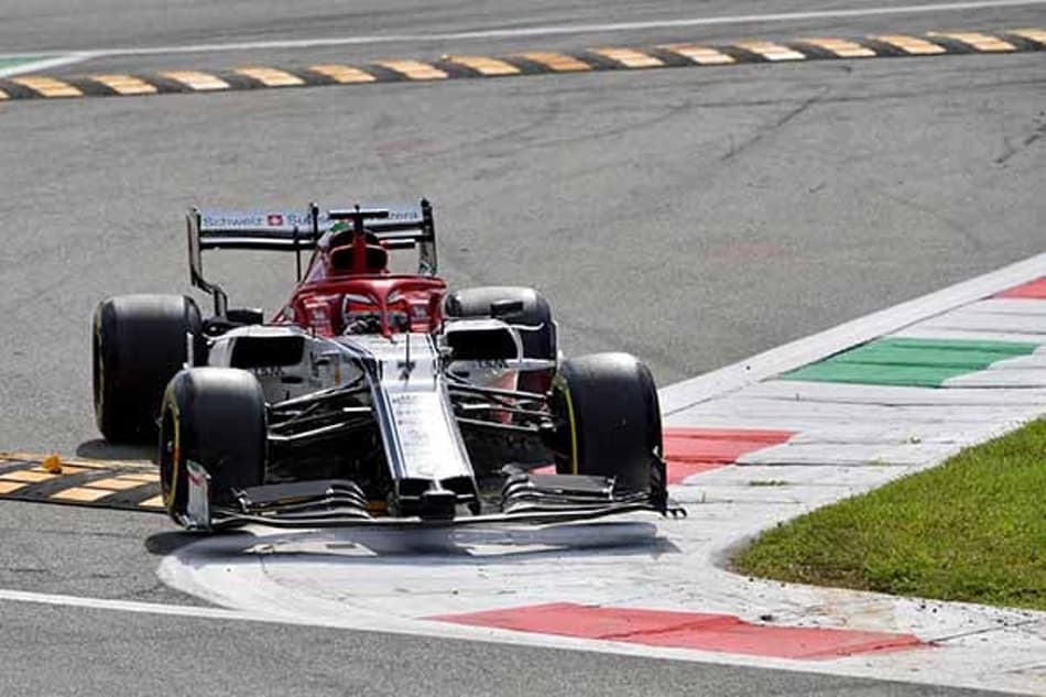 Raikkonen considerou uma “pena” ter que abandonar no México