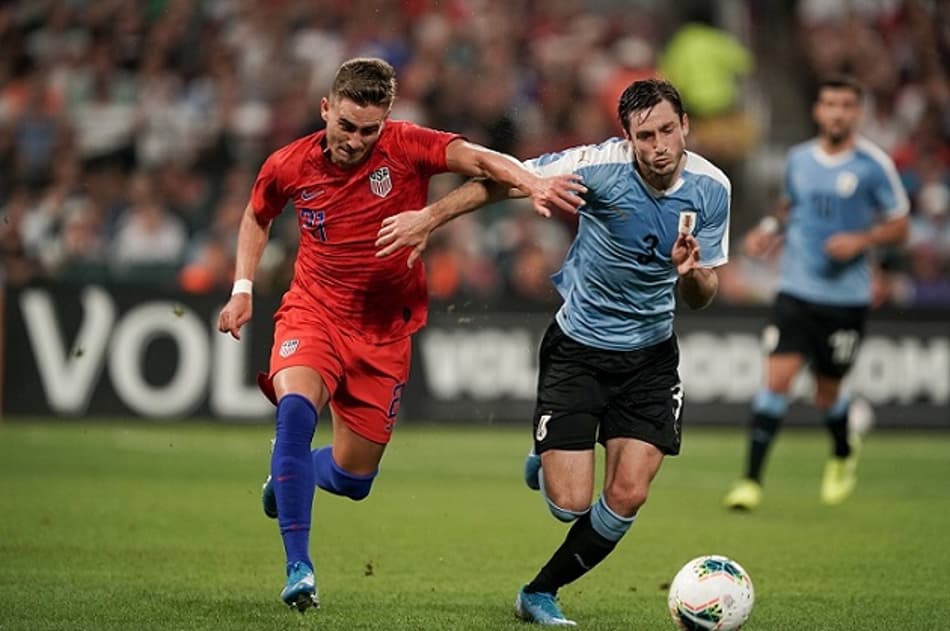 Estados Unidos começa atrás, mas arranca empate no fim contra o Uruguai