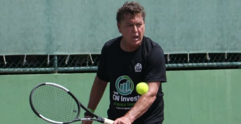 Campeão pelo Vasco e Bahia estreia nesta 2ª no Seniors em Porto Alegre
