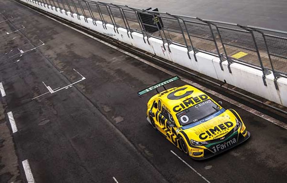 Cacá Bueno lidera treino extra da Stock Car no Velopark com a Cimed Racing