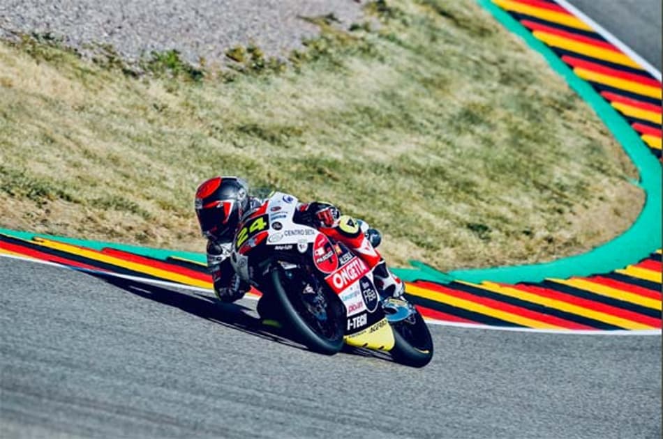 Tatsuki Suzuki garante primeira vitória na Moto3; Aron Canet tem problemas