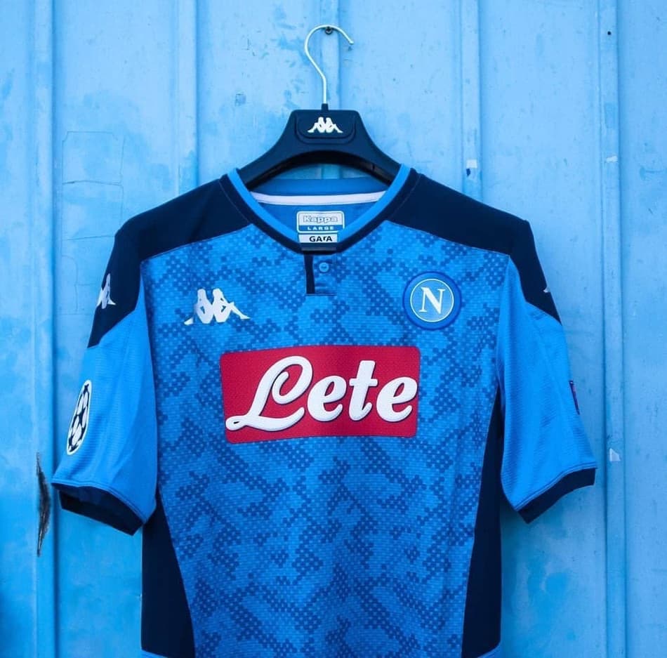 Napoli divulga camisa para uso exclusivo na Liga dos Campeões 2019/2020