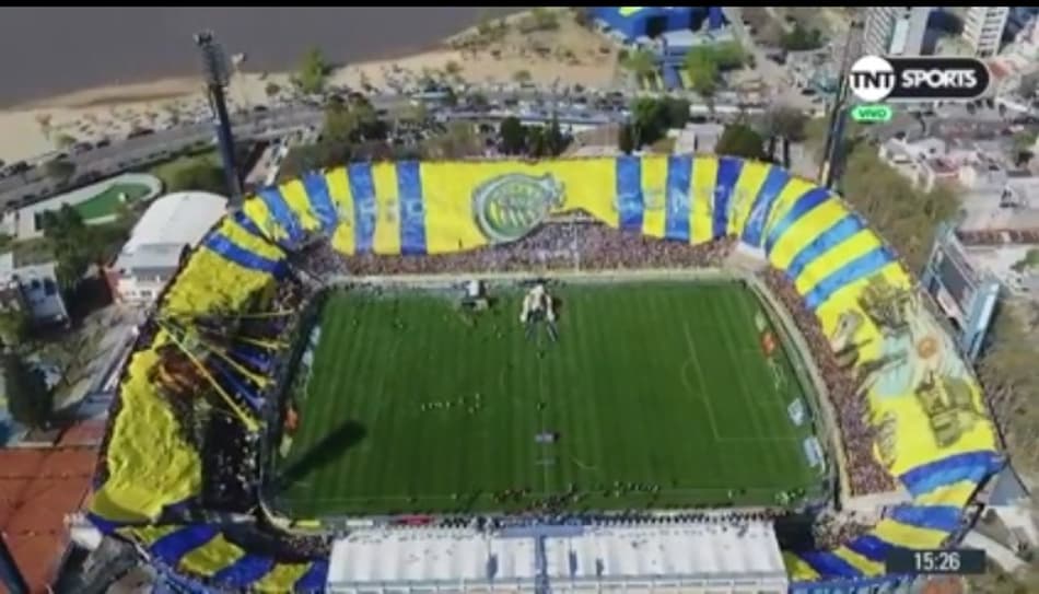 Torcida faz recepção história em clássico na Argentina; Confira
