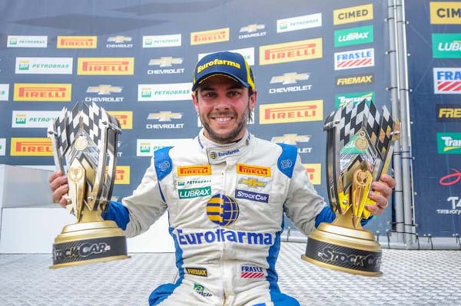 Ricardinho é o novo líder da Stock Car; Fraga e Barrichello vencem no Velopark