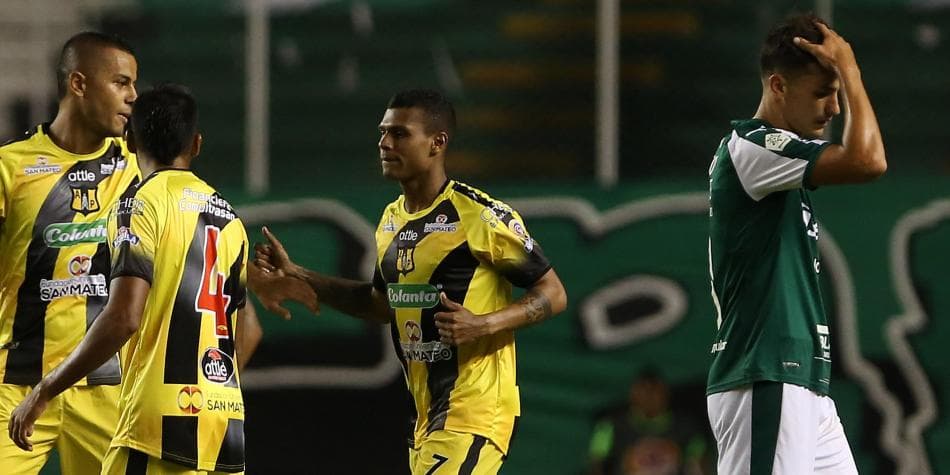 Alianza Peteolera vence fora de casa e assume liderança isolada na Colômbia