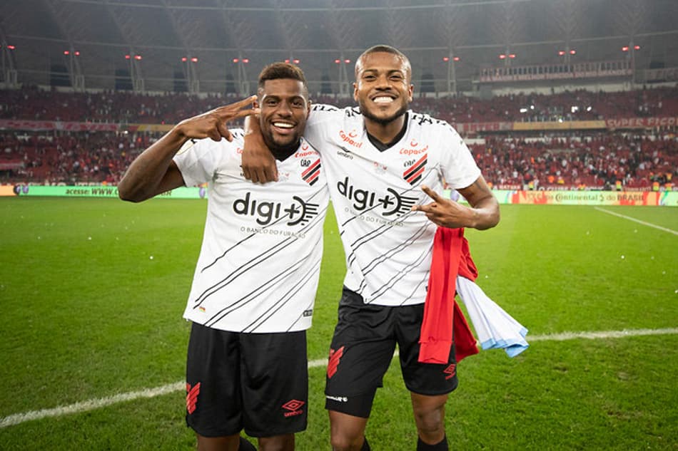 Jornalista afirma que Marcelo Cirino já assinou com o Athletico-PR