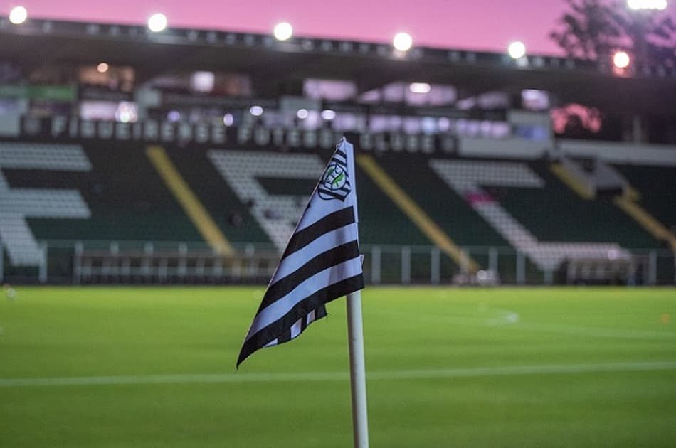 Empresa que administrava futebol do Figueirense comunica a CBF abandono do clube a Série B