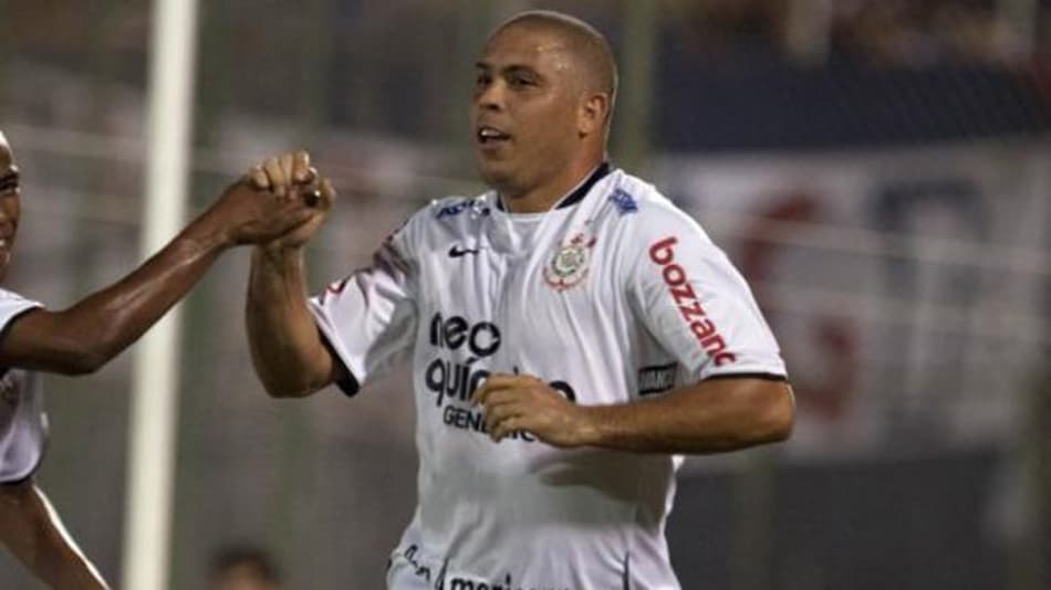 Neo Química pode voltar a patrocinar camisa, afirma Andrés