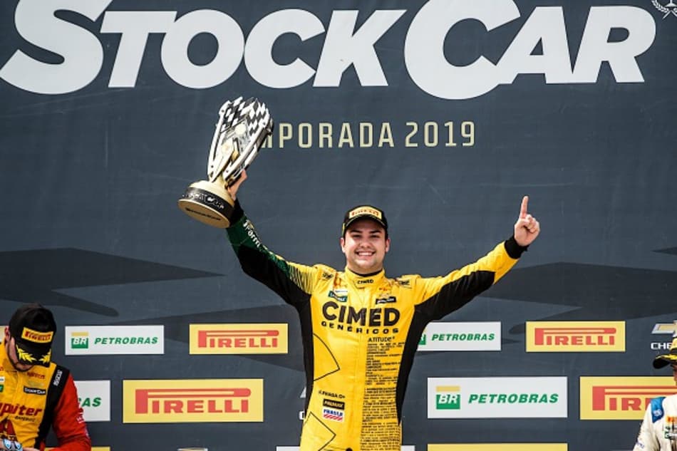 Coluna 'Fala, Piloto!' com Felipe Fraga – Vitória em momento especial