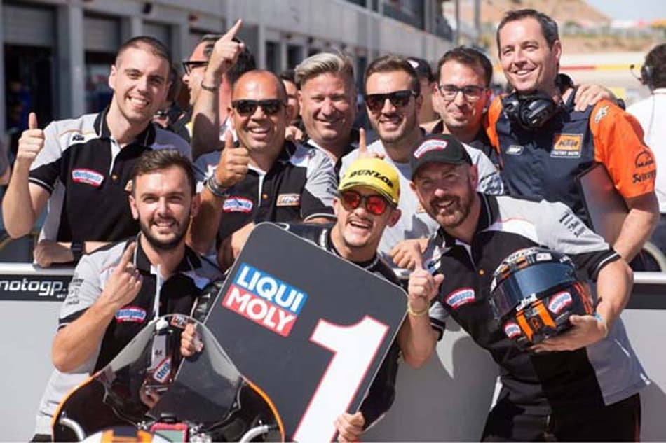 Aron Canet faz a pole da Moto3 em Aragão