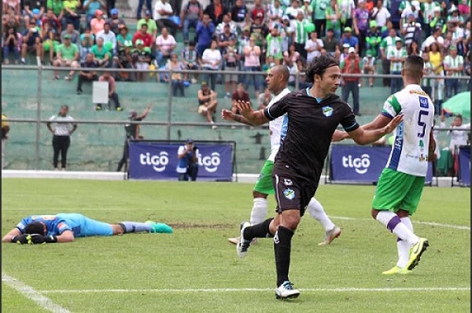 Lei do ex funciona e Antigua GFC perde liderança na Guatemala