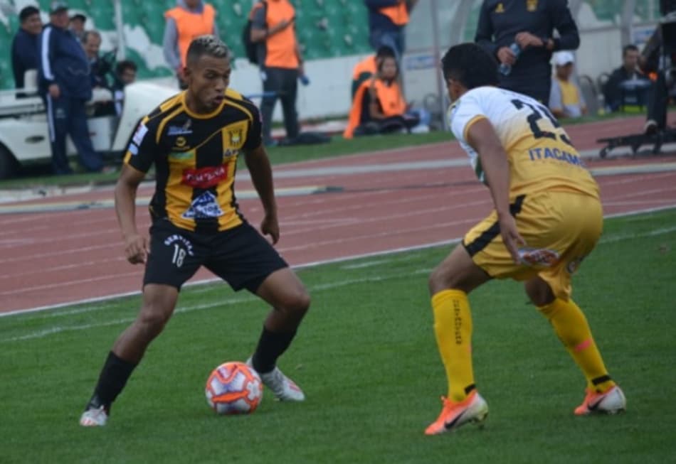 Líder tropeça e The Strongest encosta no Clausura Boliviano