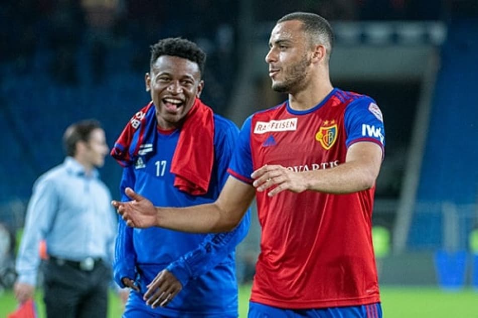 Gols de Arthur Cabral na Europa podem render quantia a Ceará e Palmeiras; entenda