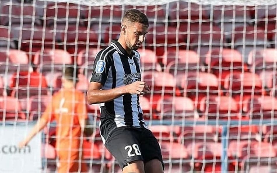 Na tarde da 'primeira vez', Willyan garante equipe na Taça da Liga