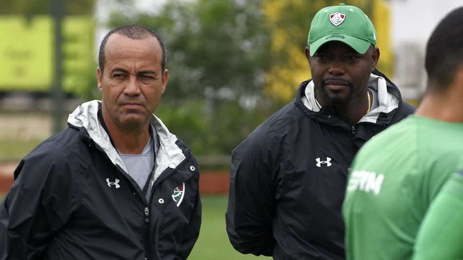 Em meio à turbulência, Flu encara Grêmio pressionado pela vitória