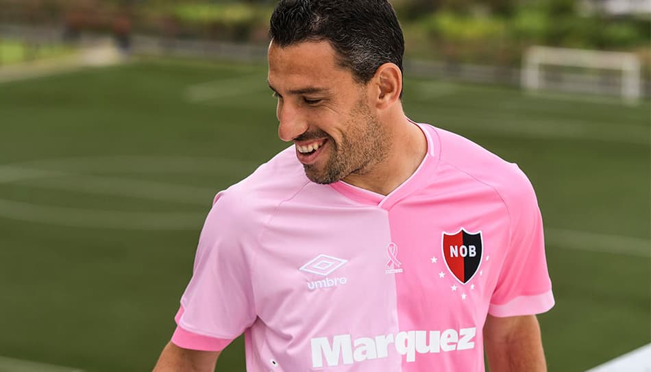 Newell's Old Boys lança camisa para o Outubro Rosa; veja imagens da novidade