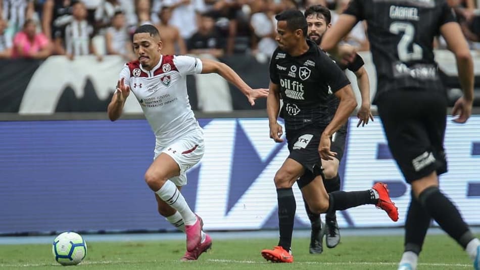 Velhos problemas se repetem em nova derrota do Botafogo para o Flu