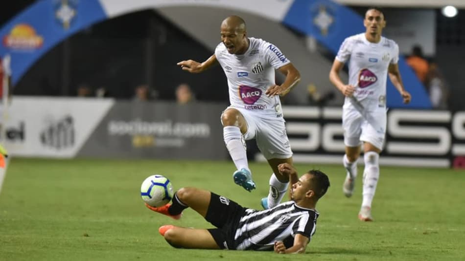 Santos x Ceará - Carlos Sánchez
