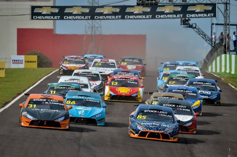 Abbate e Moraes vencem corridas da Stock Light em Cascavel