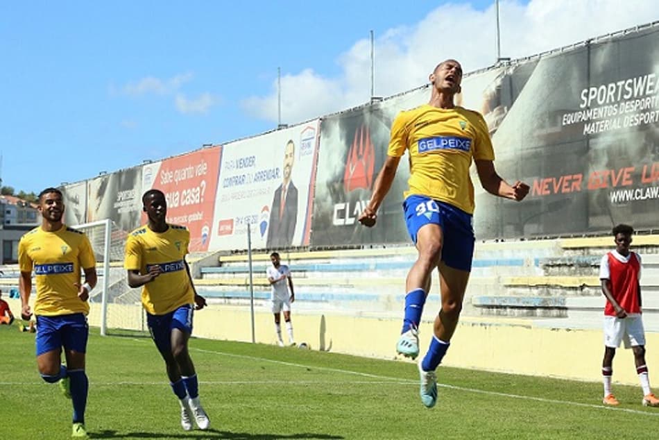 Com gol aos 27 segundos e média de um por jogo, Jonata celebra melhor início de temporada na carreira