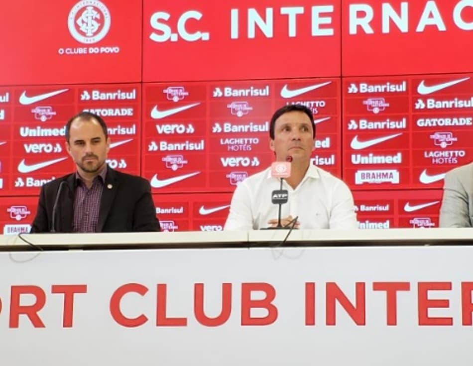 Internacional apresenta oficialmente o técnico Zé Ricardo