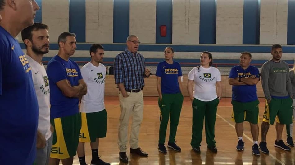Seleção feminina de basquete inicia preparação para Sul-Americano Sub-17
