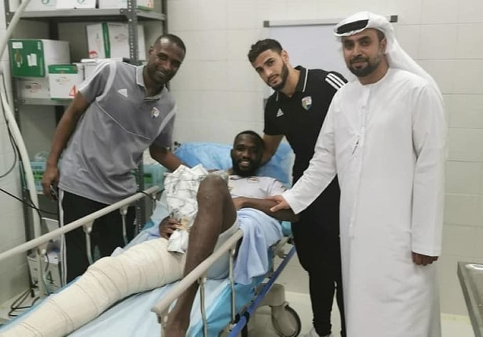 Após lance acidental, brasileiro visita companheiro no hospital: 'É o mínimo que eu poderia fazer'