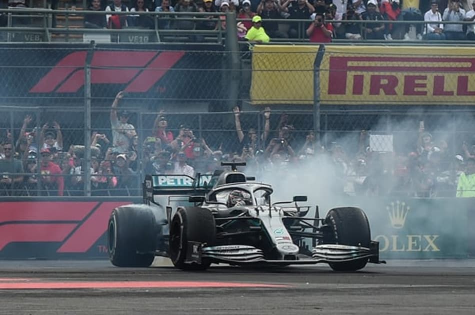 F1: Com a “mão na taça”, Hamilton vence o GP do México e fica muito perto do sexto título mundial