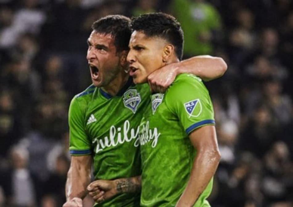 Com gol de Lodeiro, Seattle Sounders derrota LAFC e está na final da MLS
