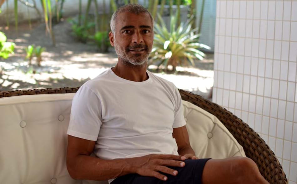 Ao LANCE!, Romário analisa carreira política e diz: 'Ainda volto pro futebol'