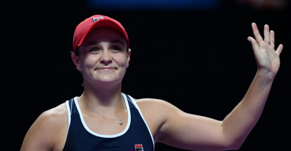 Barty vira sobre Pliskova e decide título do WTA Finals contra Svitolina