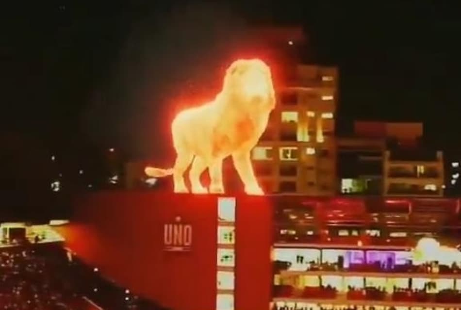 Estudiantes reinaugura o seu estádio com uma grande festa