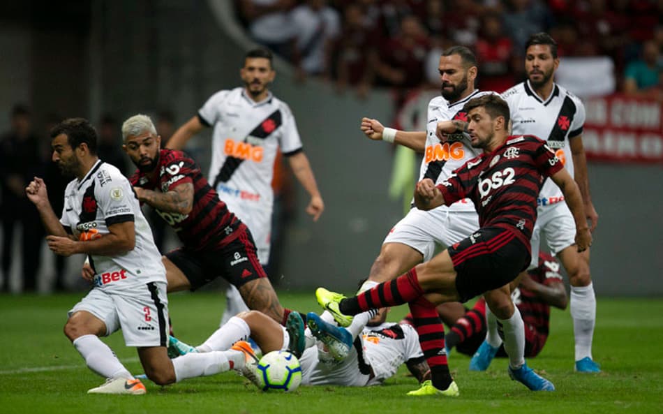 Você lembra dos últimos dez duelos entre Flamengo e Vasco? Confira!