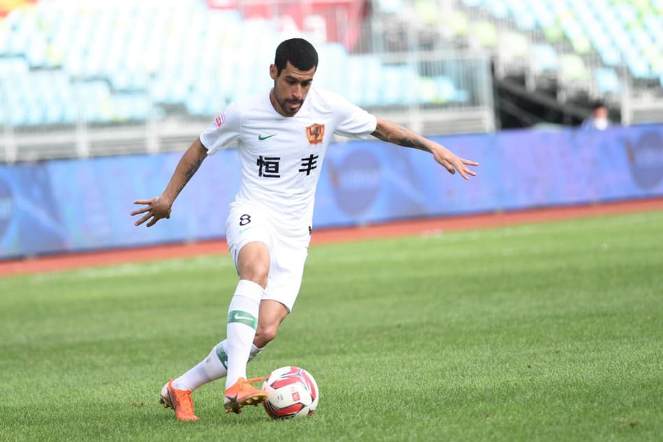 Meia ex-São Paulo é escolhido para a seleção do campeonato na China